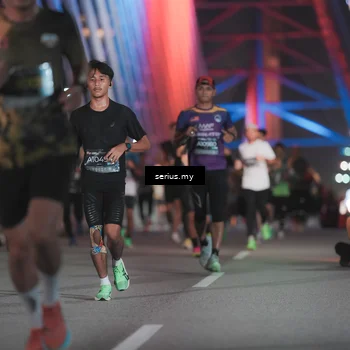 Runner Photo 6247254