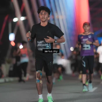 Runner Photo 6247307