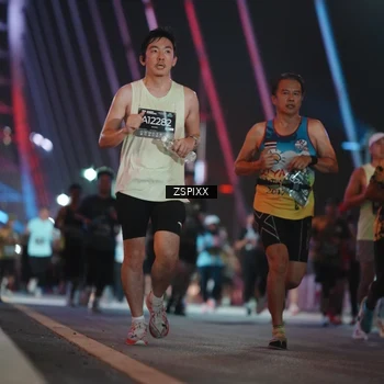 Runner Photo 6247480