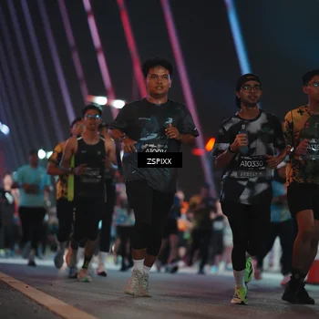 Runner Photo 6247518