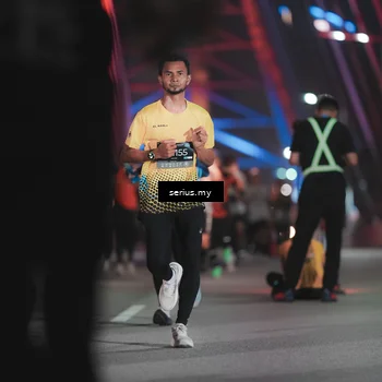 Runner Photo 6247535