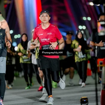 Runner Photo 6247543