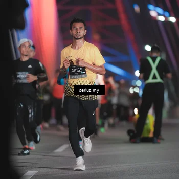 Runner Photo 6247546