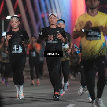Runner Photo 6247573