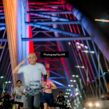 Runner Photo 6247580
