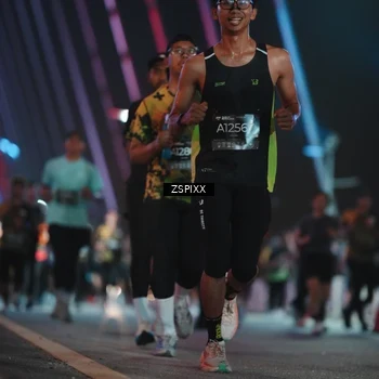 Runner Photo 6247659