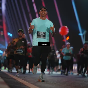 Runner Photo 6247781