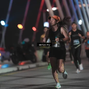 Runner Photo 6247844