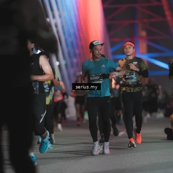 Runner Photo 6247896