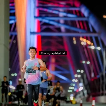 Runner Photo 6247911