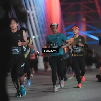 Runner Photo 6247916