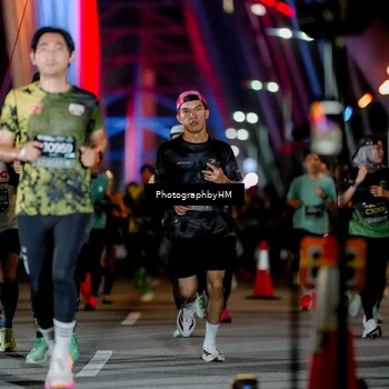 Runner Photo 6247922