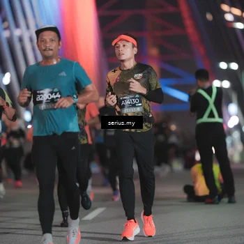 Runner Photo 6247970