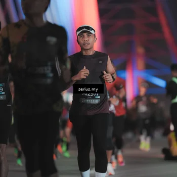 Runner Photo 6248119