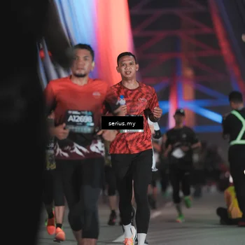 Runner Photo 6248135