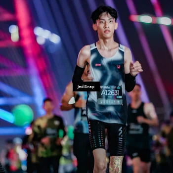 Runner Photo 6248279