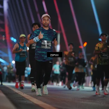 Runner Photo 6248352