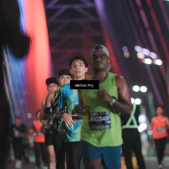 Runner Photo 6248359