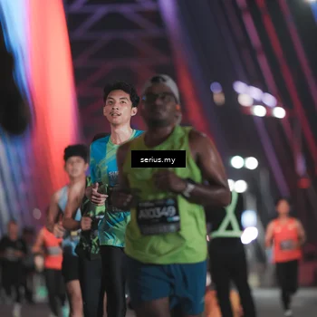 Runner Photo 6248371