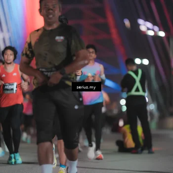 Runner Photo 6248395