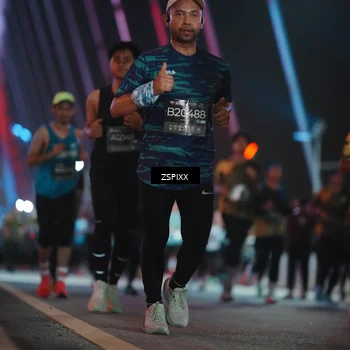 Runner Photo 6248431
