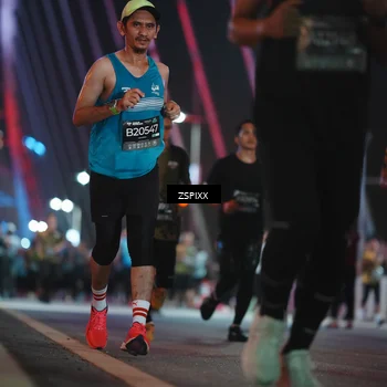 Runner Photo 6248471
