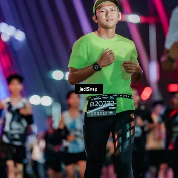 Runner Photo 6248550