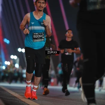 Runner Photo 6248552