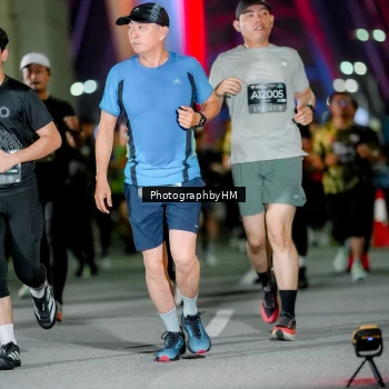Runner Photo 6248556