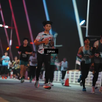 Runner Photo 6248644