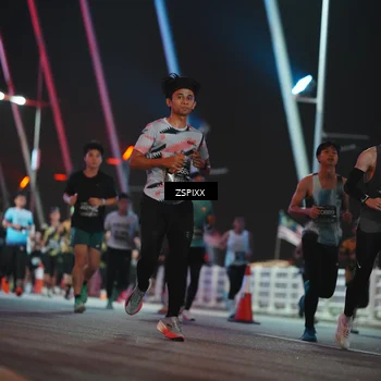 Runner Photo 6248687