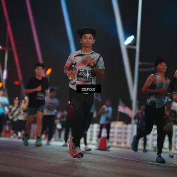 Runner Photo 6248704