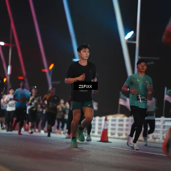 Runner Photo 6248745