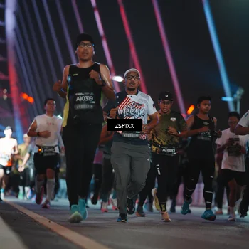 Runner Photo 6248853