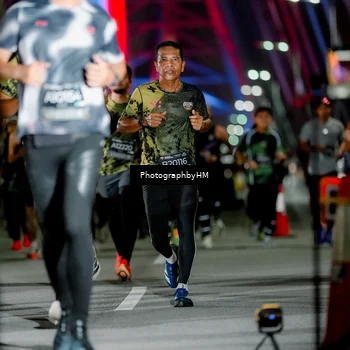 Runner Photo 6248912
