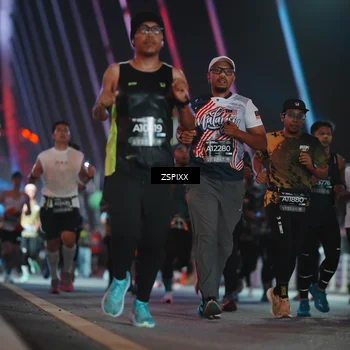 Runner Photo 6248944