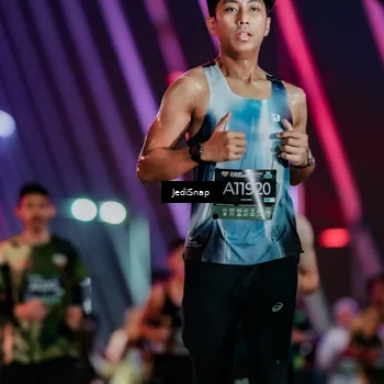 Runner Photo 6249015