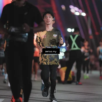 Runner Photo 6249053