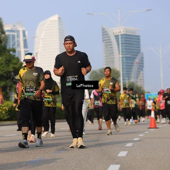 Runner Photo 6249057