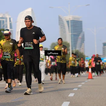Runner Photo 6249062
