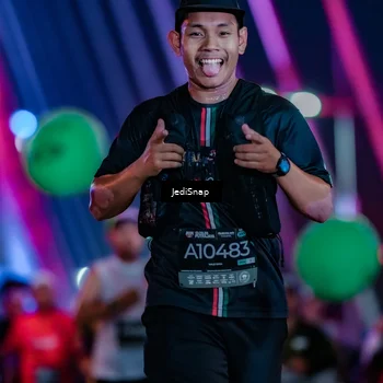 Runner Photo 6249066