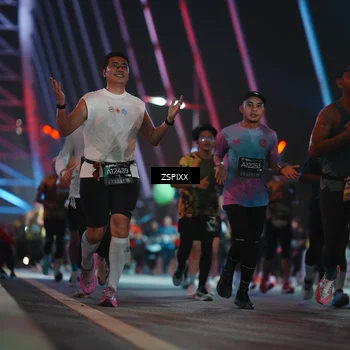 Runner Photo 6249071