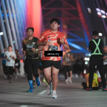 Runner Photo 6249121