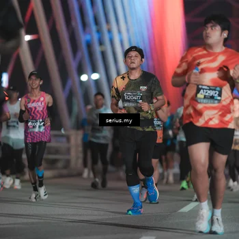 Runner Photo 6249122