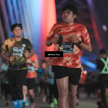 Runner Photo 6249158