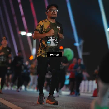 Runner Photo 6249259