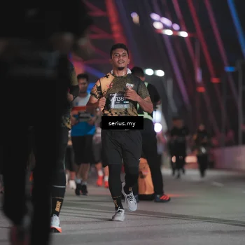 Runner Photo 6249400