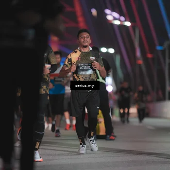 Runner Photo 6249414