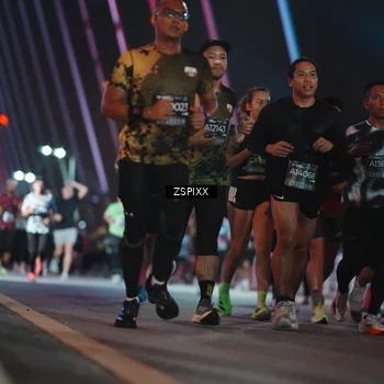 Runner Photo 6249504