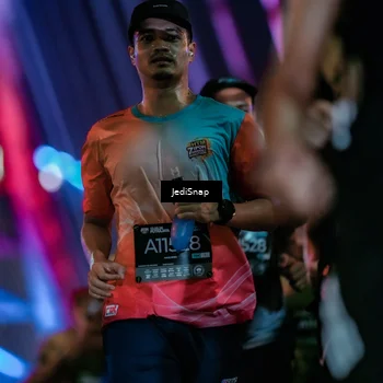 Runner Photo 6249551